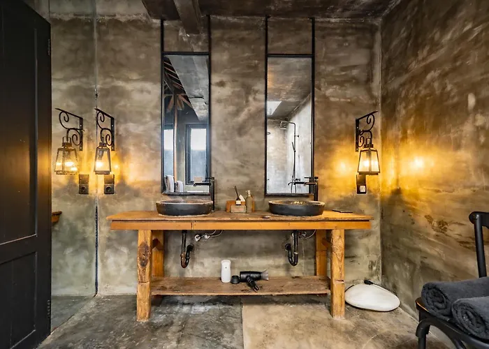Black Serpent 3br With Jacuzzi In * Uluwatu