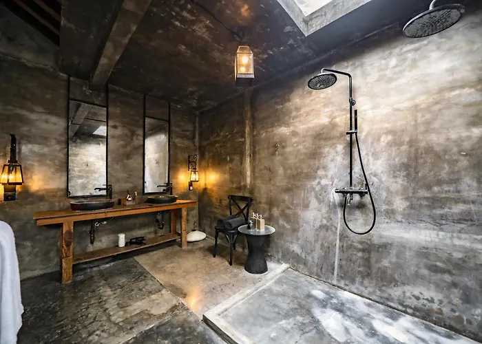 Villa Black Serpent 3br With Jacuzzi In