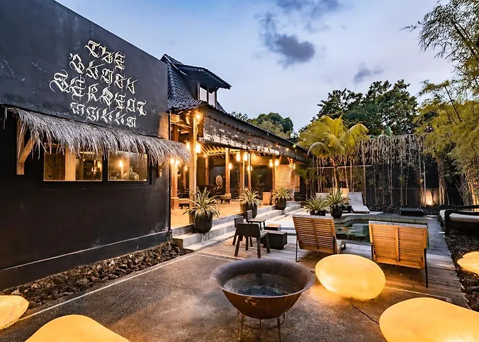 别墅 Black Serpent 3br With Jacuzzi In