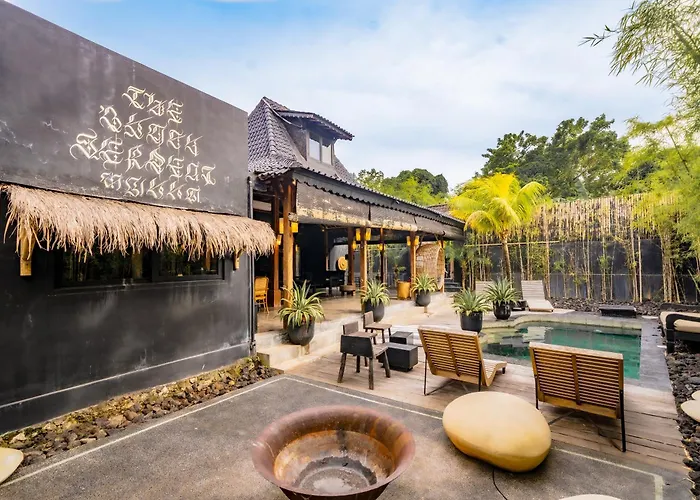 别墅 Black Serpent 3br With Jacuzzi In 乌鲁瓦图